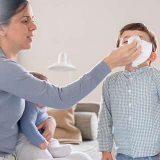 Lysol® | 7 consejos para ayudar a proteger a tu familia