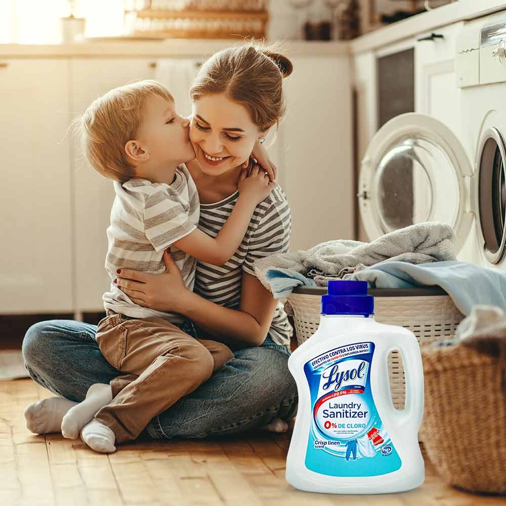 Desinfecta tu ropa con Lysol Laundry Sanitizer